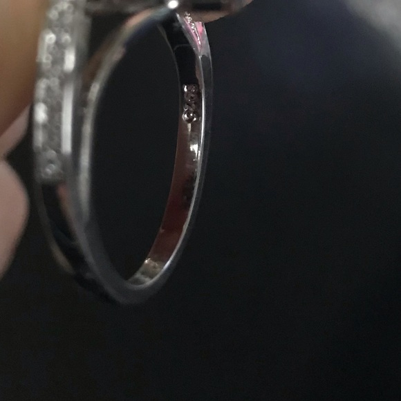 New S925 silver Long Cubic Zircon Stone ring - Picture 5 of 5